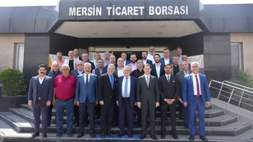 MHP Mersin Milletvekili adayı Dr. Levent UYSAL Mersin Ticaret Borsası’nı ziyaret etti.