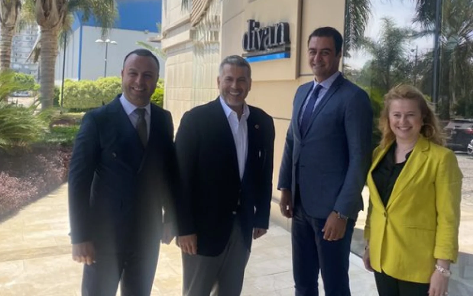 MHP Mersin Milletvekili adayı Dr. Levent UYSAL Divan Otel’i ziyaret etti.