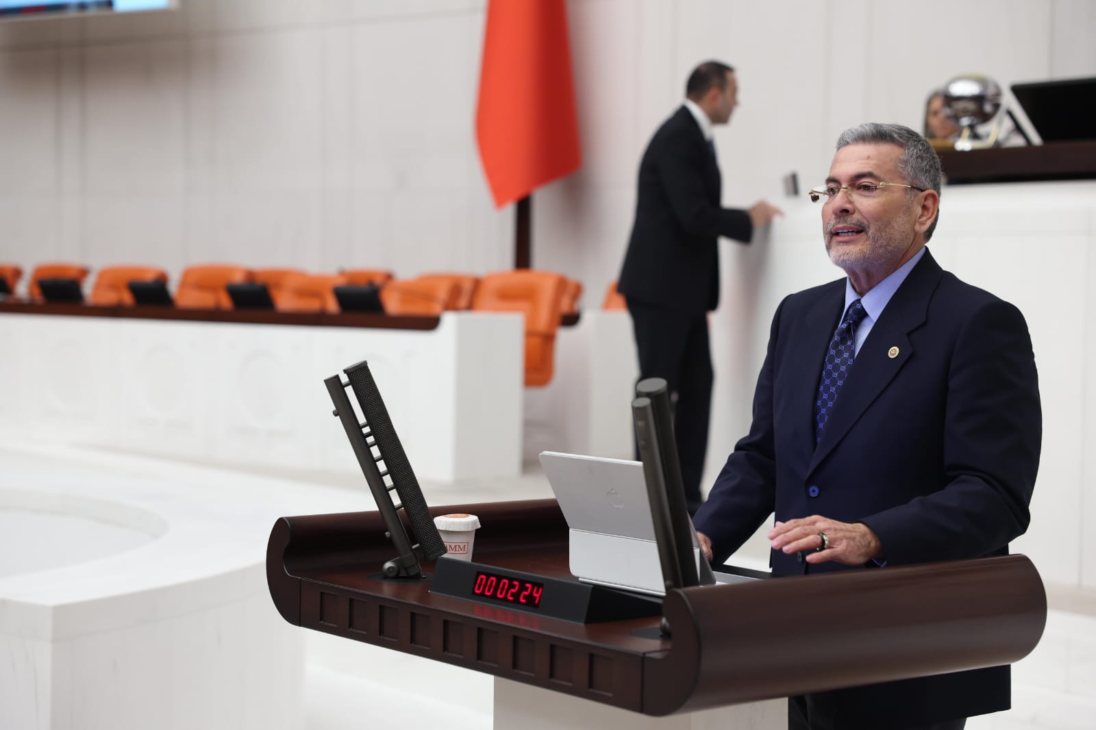 MHP Mersin Milletvekili Uysal: Sosyal Medya Bağımlılığı Aile Bağlarımızı ve Toplumsal Değerlerimizi Tehdit Ediyor